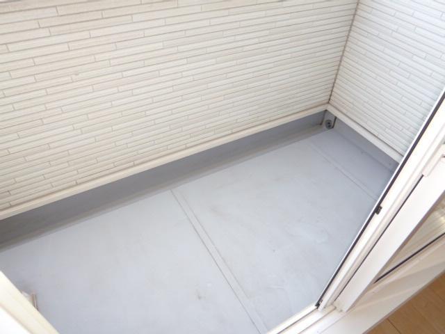 拡大写真:倉敷市福田町古新田 2階202のベランダ