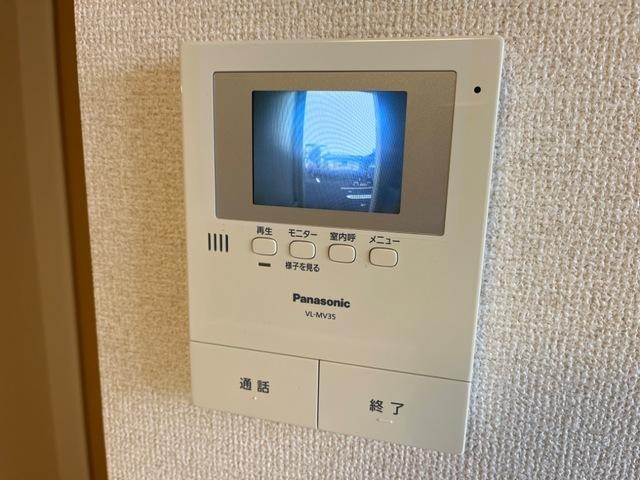 拡大写真:アムール 1階101のカメラ付インターホン