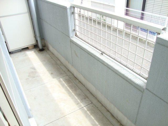 拡大写真:サンライズ御宿 1階102のベランダ