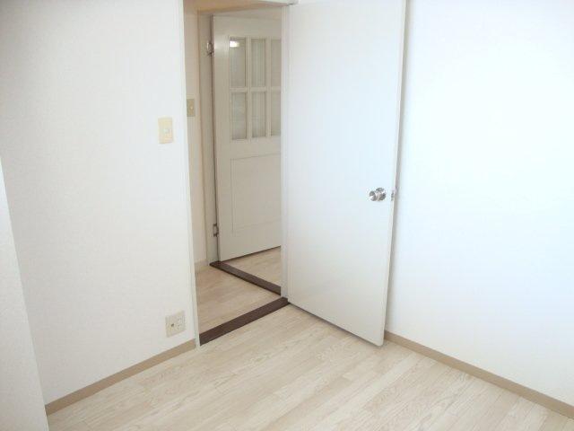 拡大写真:サンライズ御宿 1階102の室内