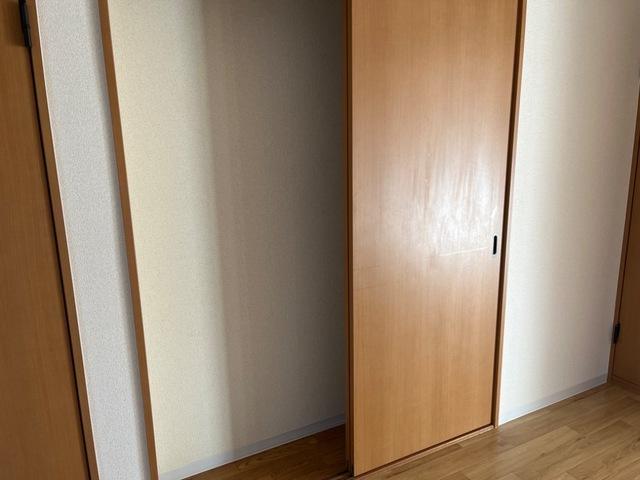 拡大写真：エンジェルウイング 1階106のクローゼット