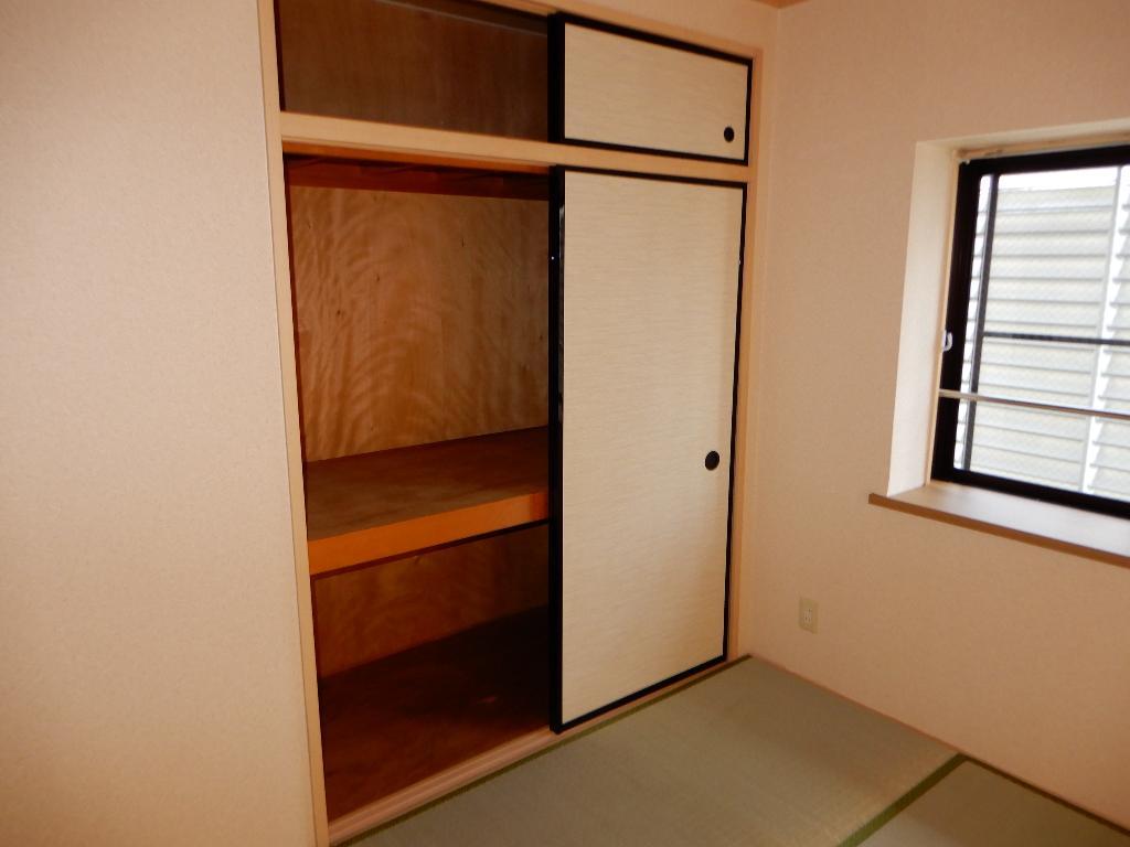 拡大写真:ウインヒル江南 4階403の和室6.0帖