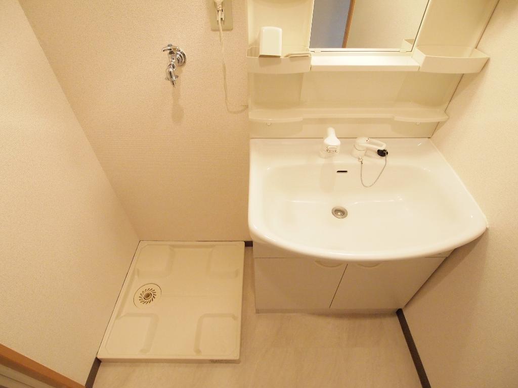拡大写真:デュオグラート 3階304の室内洗濯機置き場(イメージ)
