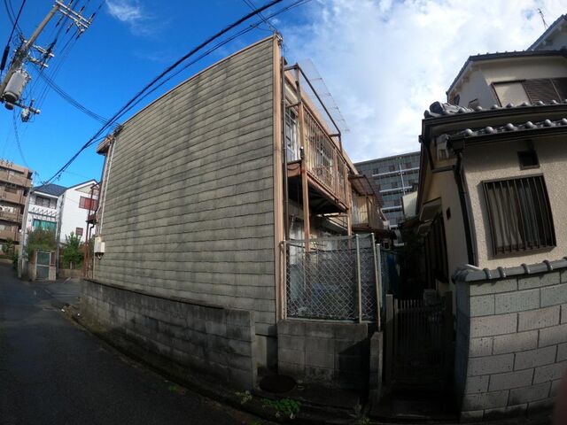 拡大写真：穂積ハイツ 1階201の外観写真（昼）