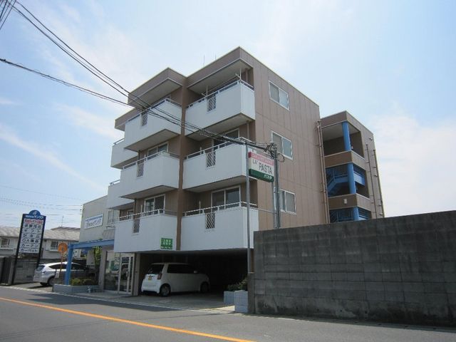 拡大写真：めぞん リベルテⅠ 4階307の外観写真（昼）