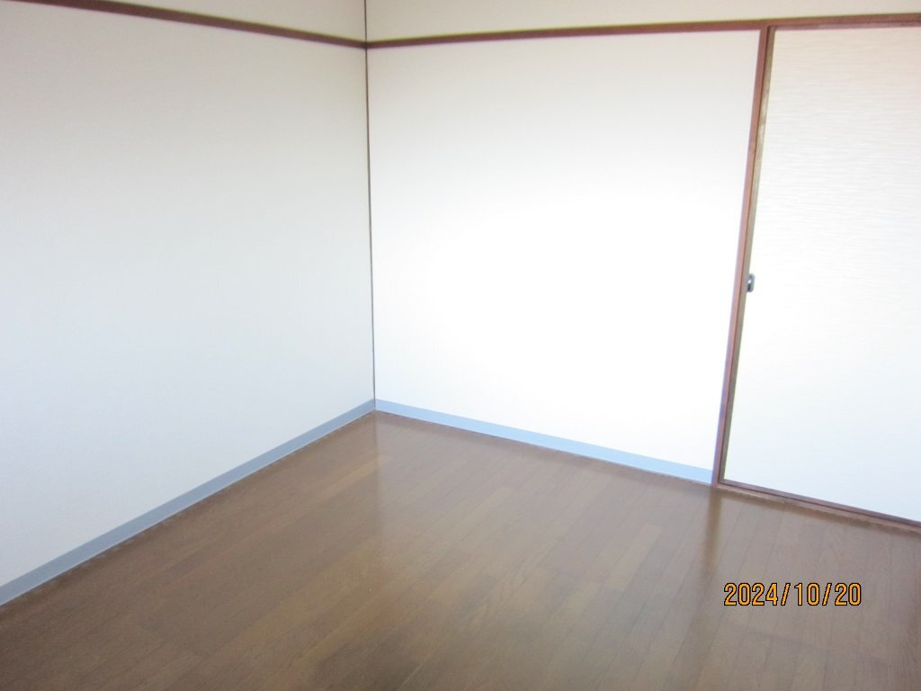 拡大写真：伊賀市上野茅町 3階302の室内