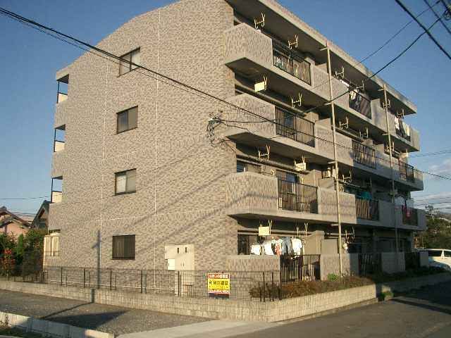 拡大写真:ライブリーYMK 1階103の外観写真(昼)
