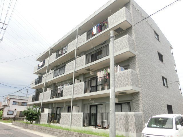 拡大写真：ライブリーＹＭＫ 1階103の外観写真（昼）
