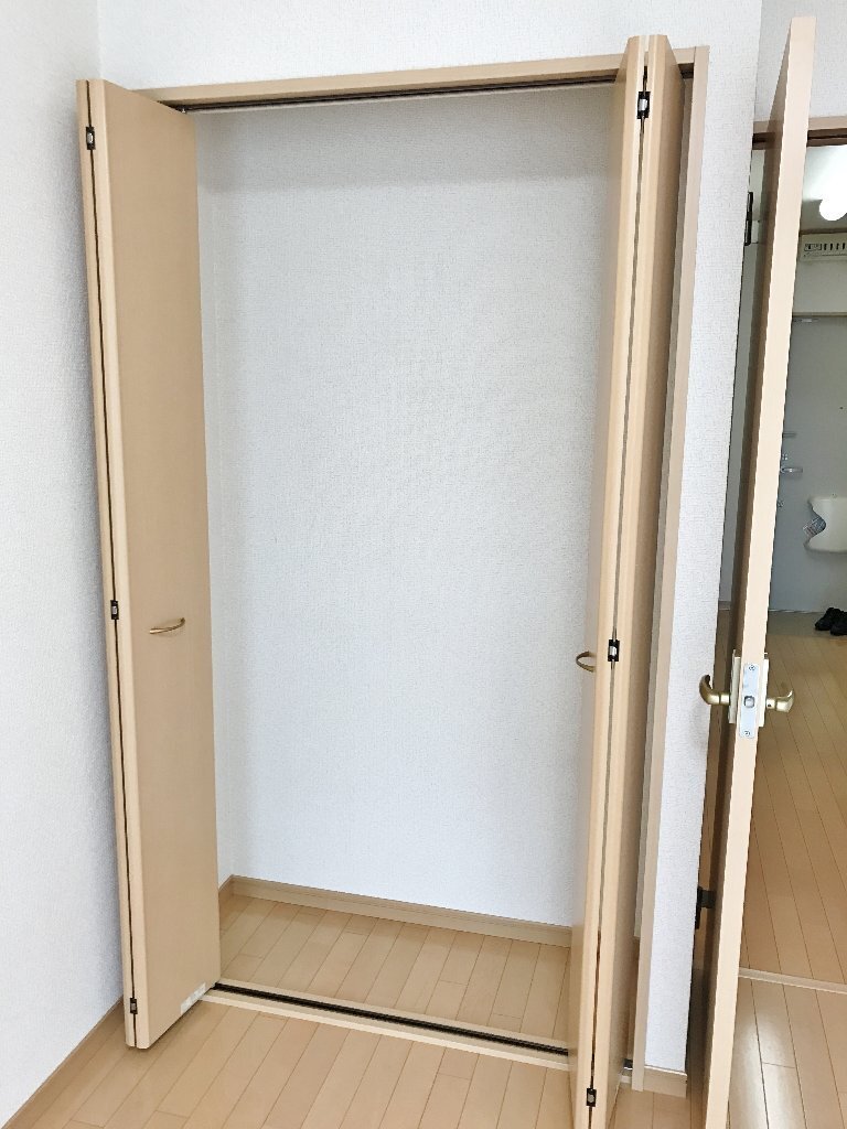拡大写真：長浜市朝日町 1階1-Bの収納