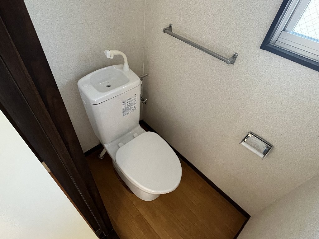拡大写真:コーポまつお 2階201のトイレ