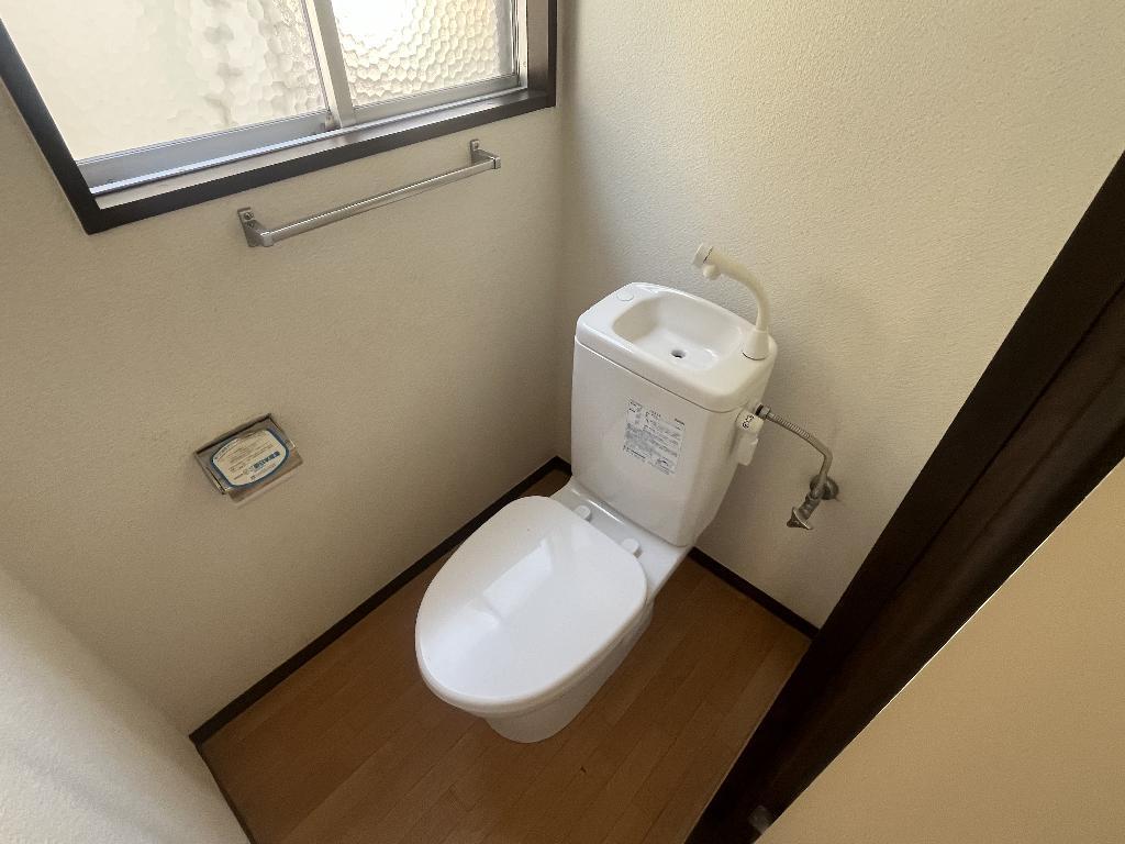 拡大写真:佐世保市吉岡町 1階101のトイレ