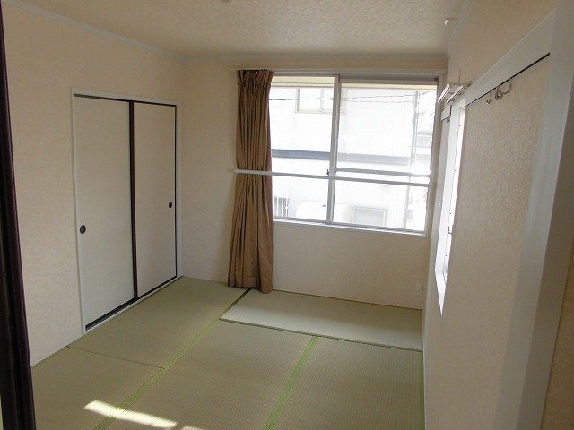 拡大写真：コーポ白木 2階201の和室