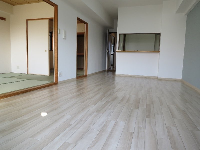 拡大写真：第３阿井マンション 4階403のリビング