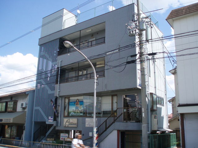 中野マンション(天道町)の外観