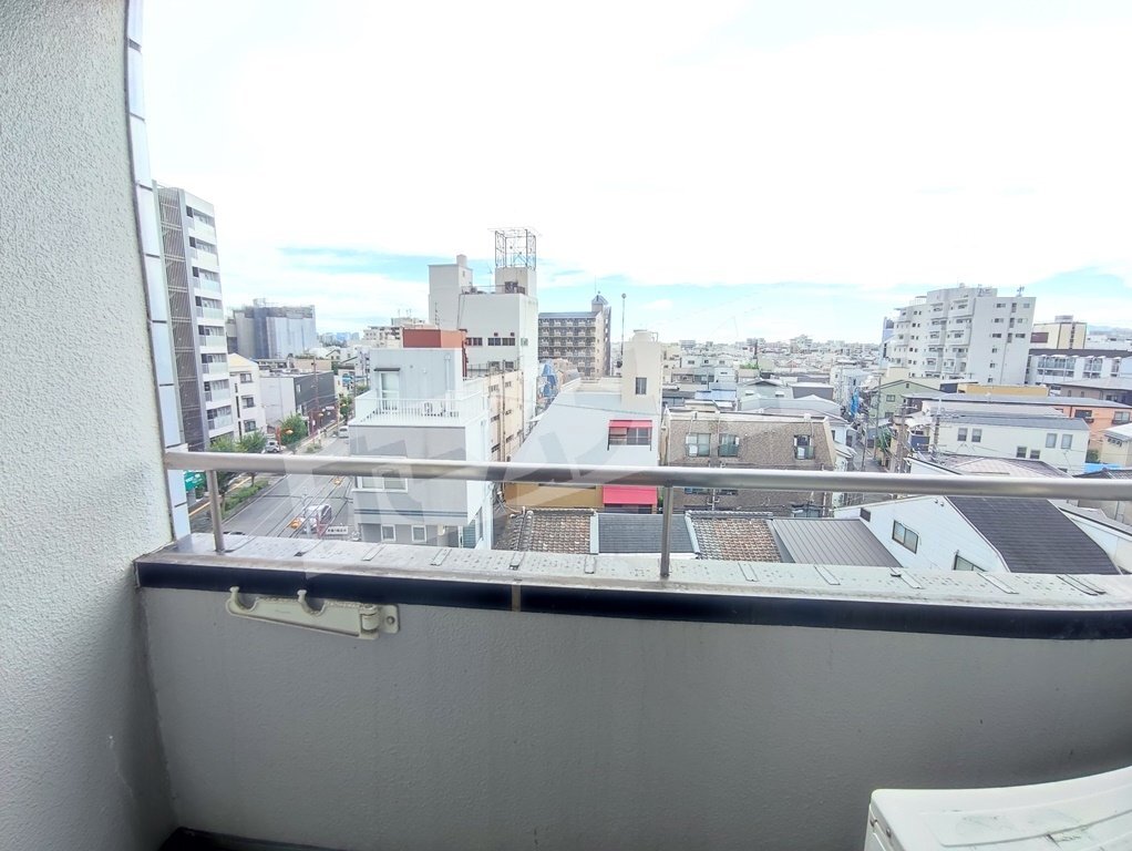 拡大写真:吹田市朝日町 5階501のベランダ