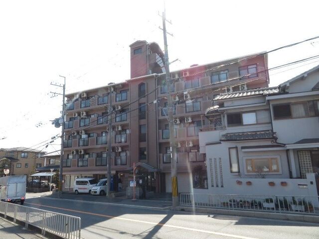 拡大写真：ルミエール 5階501の外観写真（昼）