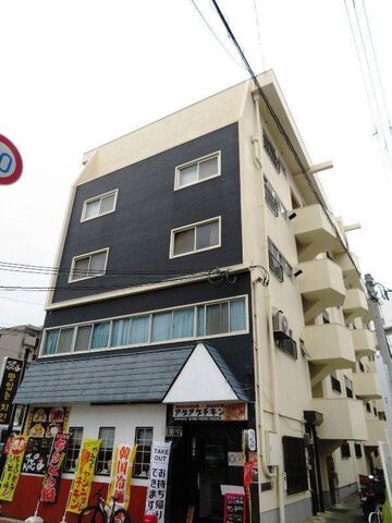 拡大写真：田中マンション 3階302の外観写真（昼）