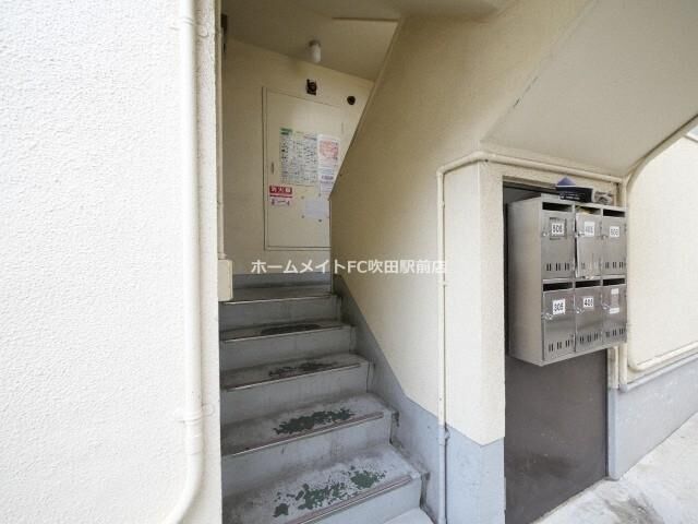 拡大写真:田中マンション 3階302の外観写真(昼)