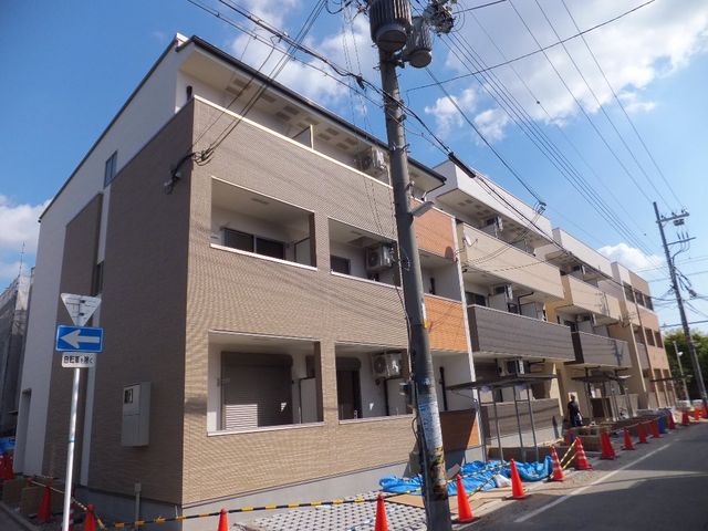 フジパレス吹田ウエスト Ⅰ番館の外観