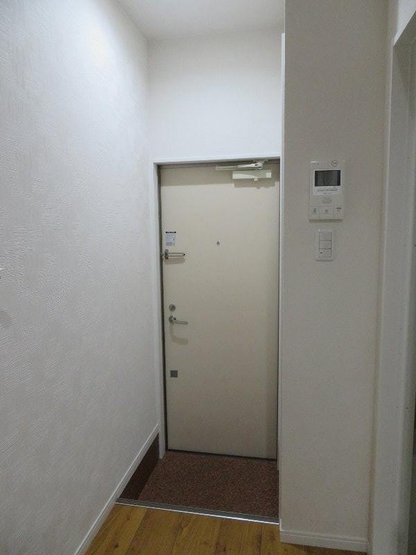 拡大写真：メゾンＴＨ山本 1階102の玄関
