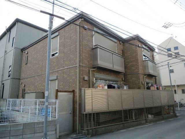 拡大写真：ボヌール 2階202の外観写真（昼）