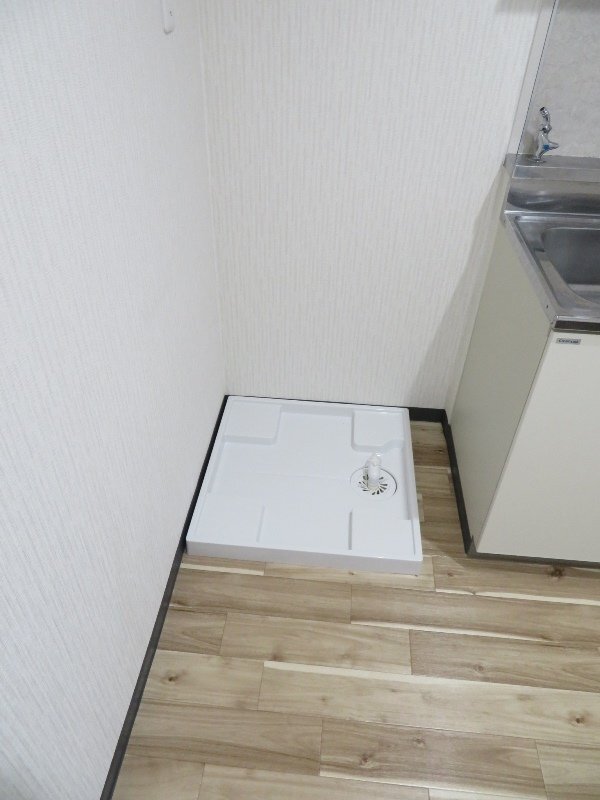拡大写真：ナンノ第１２号館 3階302の洗濯機置場