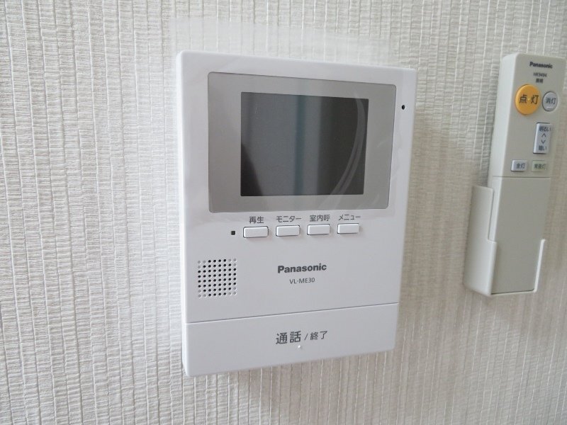 拡大写真：ナンノ第１２号館 3階302のカメラ付インターホン