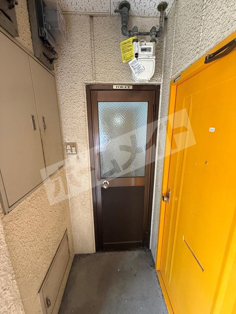 拡大写真：摂津市正雀本町１丁目 2階201のトイレ
