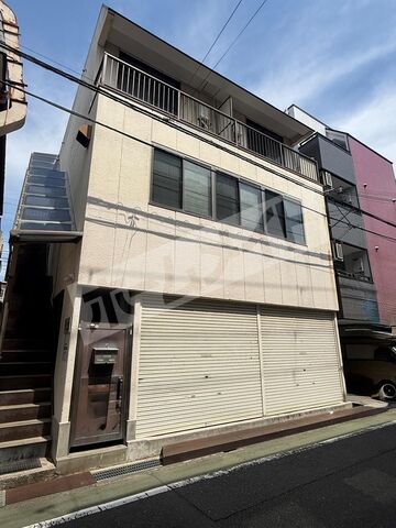 拡大写真：摂津市正雀本町１丁目 2階201の外観写真（昼）