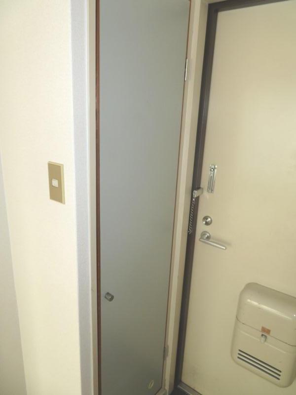 拡大写真：プレアール吹田泉町Ⅱ 3階306の下駄箱