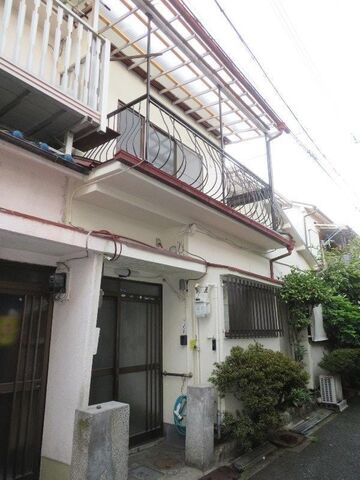 拡大写真：メゾン寿 2階1の外観写真（昼）