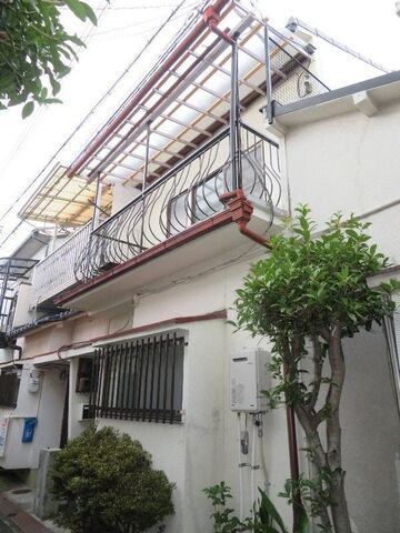 拡大写真：メゾン寿 2階1の外観写真（昼）