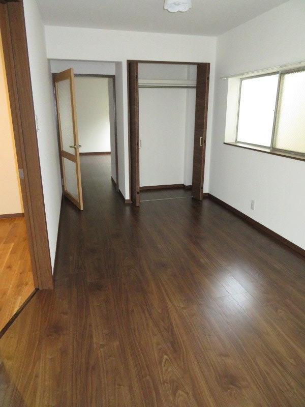 拡大写真：摂津市千里丘１丁目 2Fの洋室