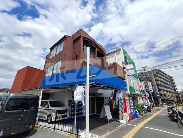 吹田市山田東4丁目の外観