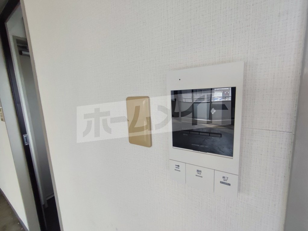 拡大写真:摂津市千里丘東1丁目 3階301のカメラ付インターホン
