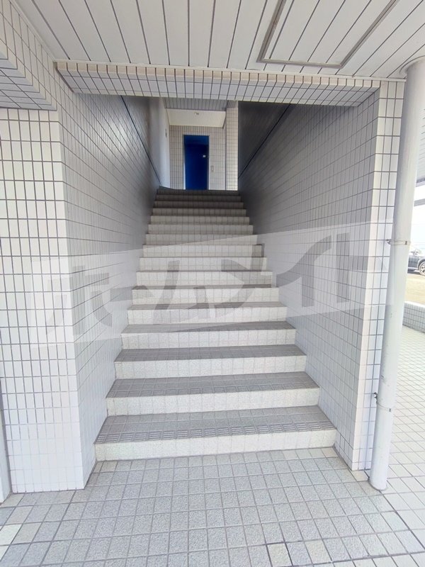 拡大写真：吹田市青葉丘南 3階302の共有部分