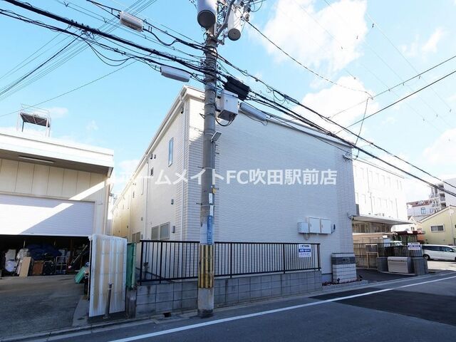 拡大写真:エスパース橋 1階101の外観写真(昼)