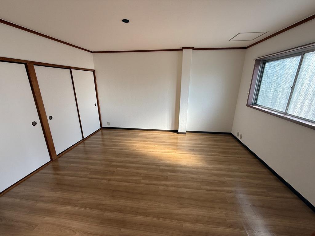 拡大写真：吹田市南清和園町 4階402の寝室