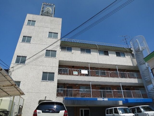 拡大写真：吹田市南清和園町 4階402の外観写真（昼）