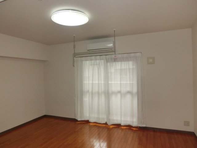 拡大写真:グレイス泉 5階501の洋室