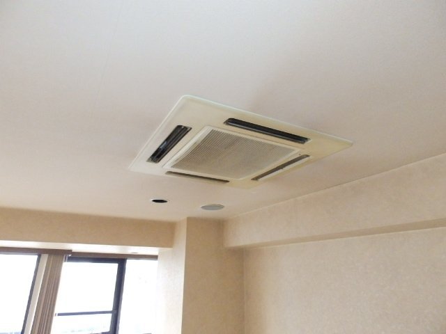 拡大写真：バードヒル伏見 4階401のエアコン