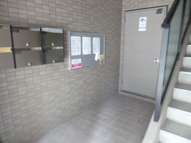 拡大写真：泉２０００ 4階402の共有部分