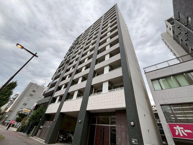 セントレイクセレブ代官町の外観