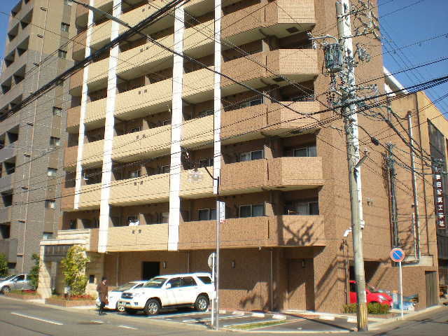 拡大写真:プレサンス鶴舞グリーンパーク 6階601の外観写真(昼)