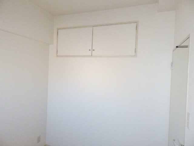 拡大写真:リアライズ栄 9階903の室内