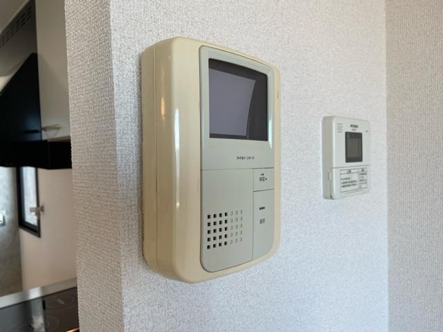 拡大写真：ラクロア 8階801のセキュリティ