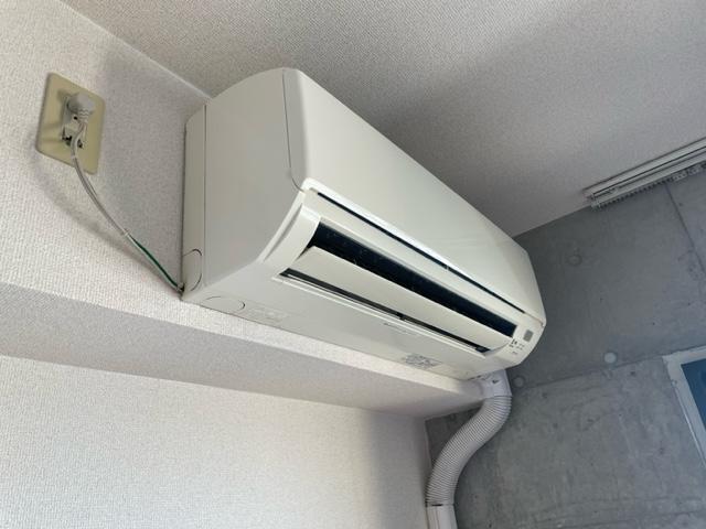 拡大写真：ラクロア 8階801のエアコン