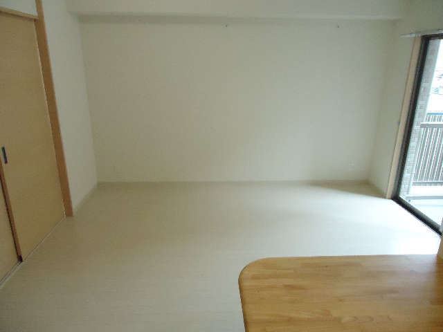 拡大写真:Stage本山 3階303のリビング