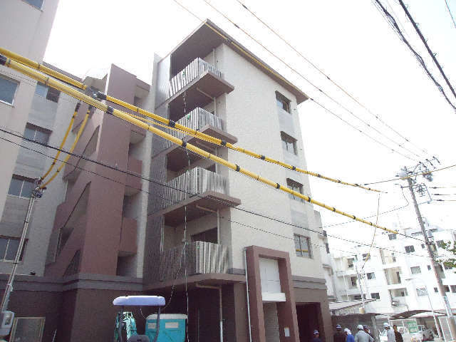 拡大写真:Stage本山 3階303の外観写真(昼)