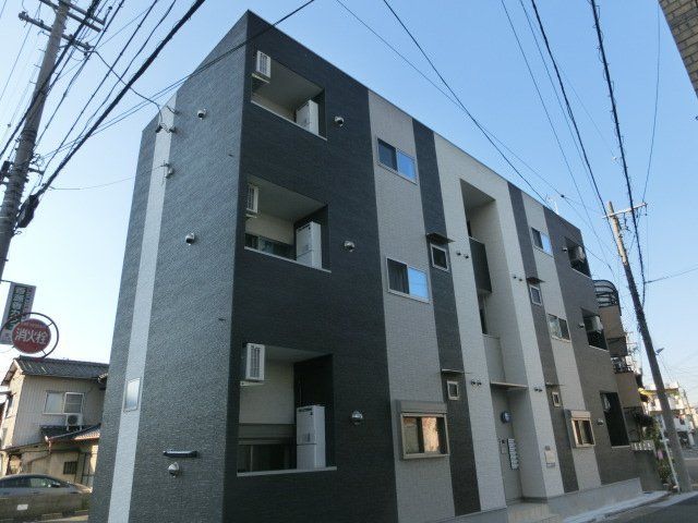 拡大写真：Le Ciel 大秋町 3階302の外観写真（昼）